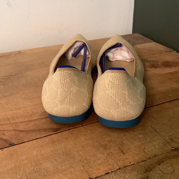 Rothy’s Sahara Gold Point Flats - Size 8 NWT - Picture 5 of 7